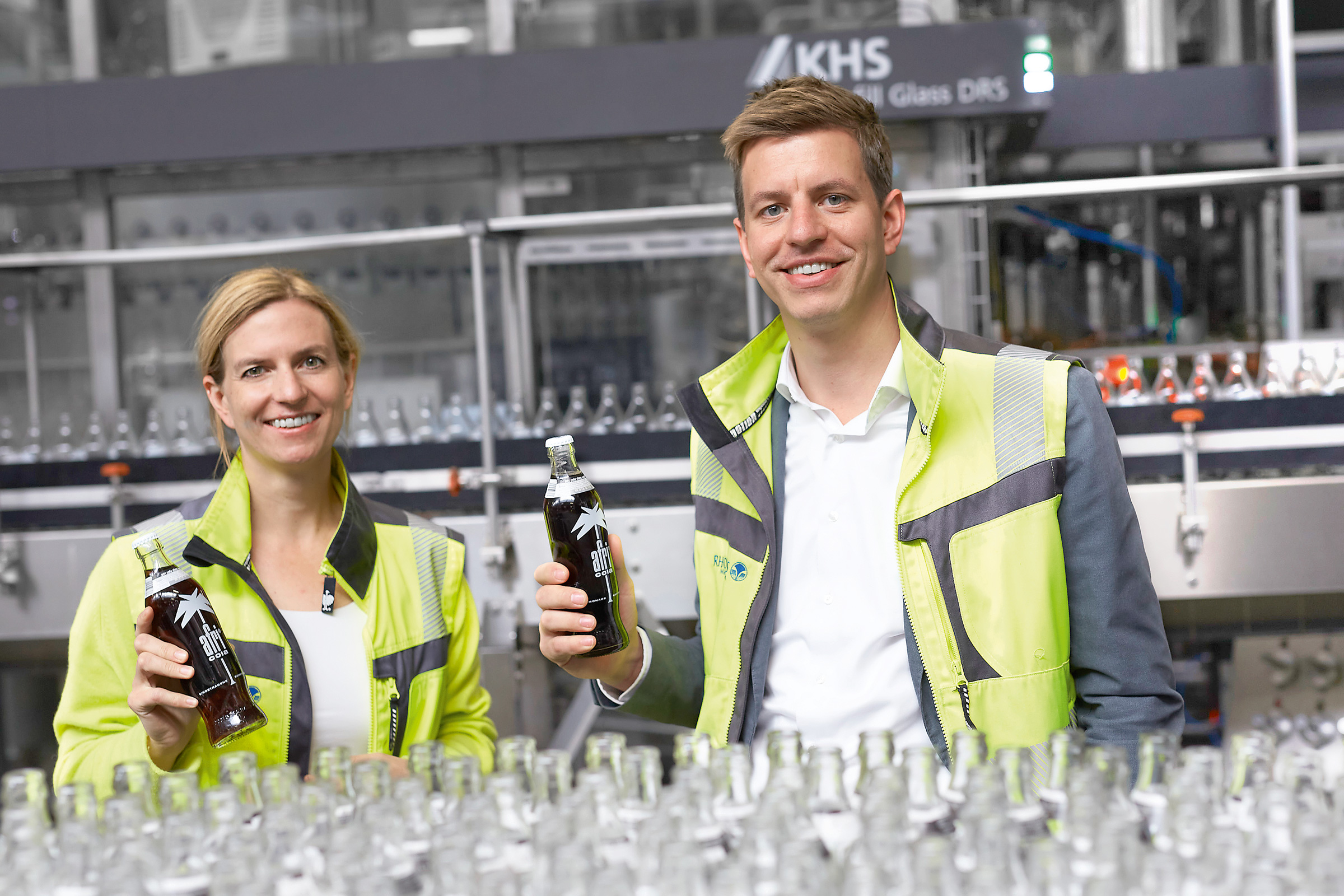 RHODIUS Mineralquellen is managed by sibling managing directors Frauke Helf and Hannes Tack.
